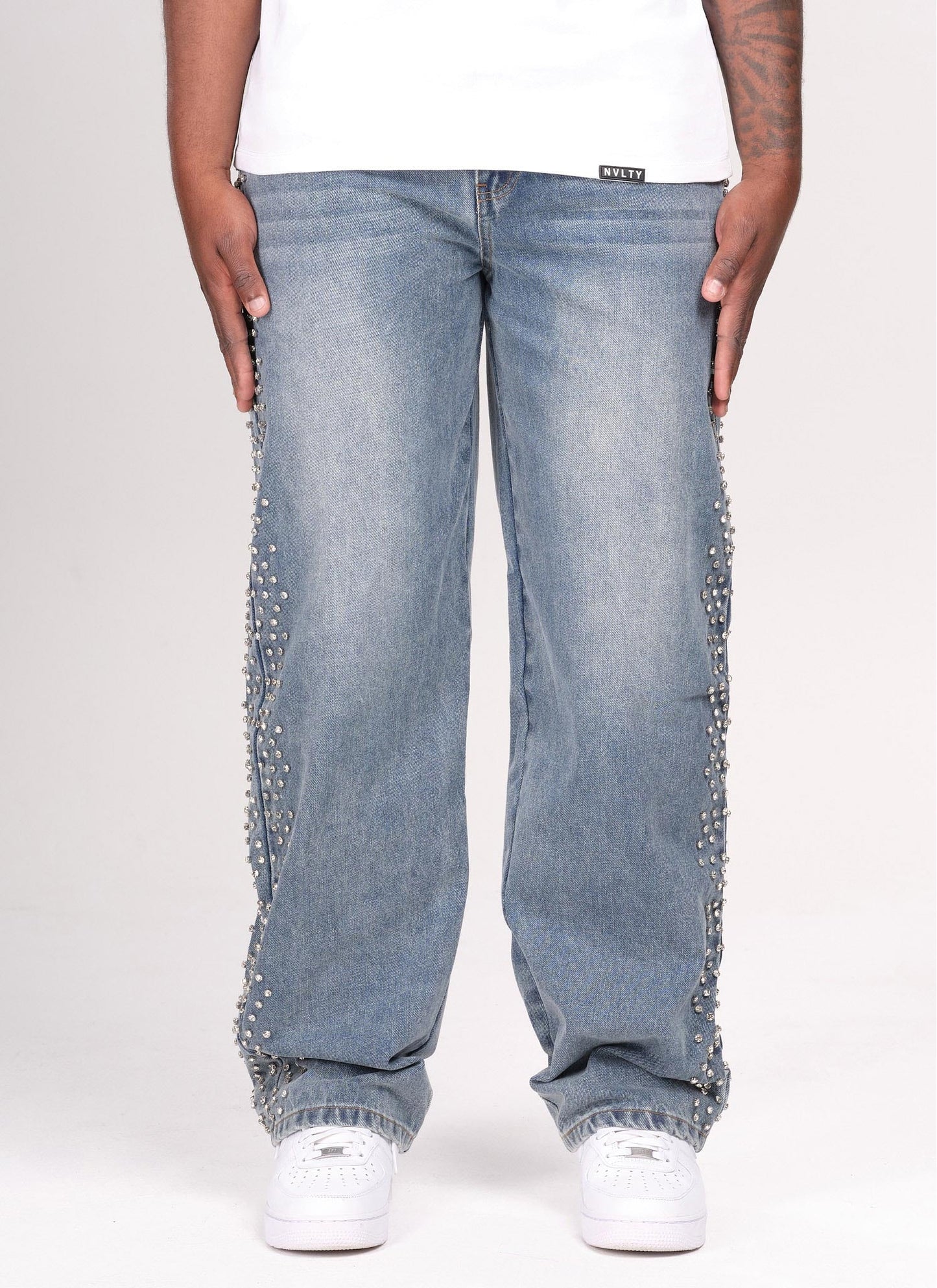 CALÇA JEANS BAGGY STRASS LATERAIS ✨