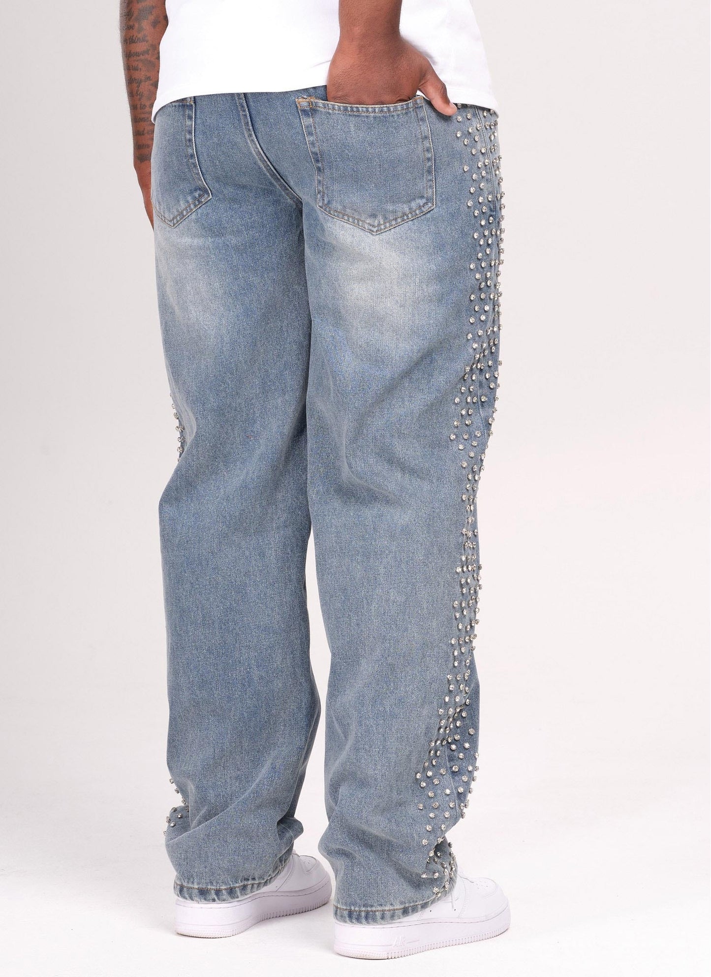 CALÇA JEANS BAGGY STRASS LATERAIS ✨