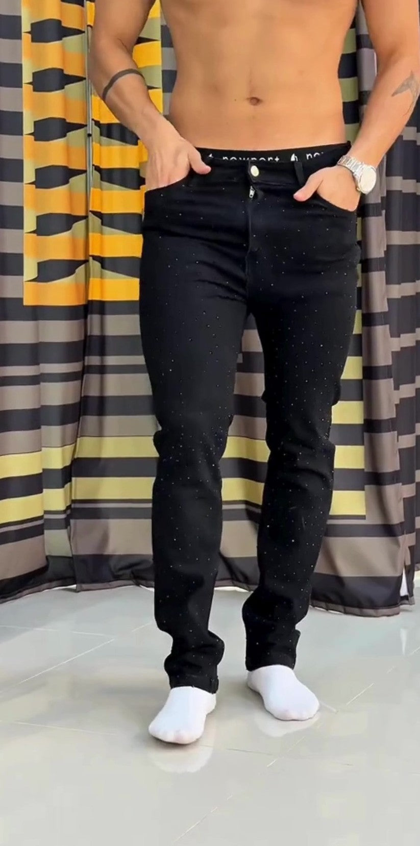 CALÇA ALL BLACK SKINNY STRASS ✨