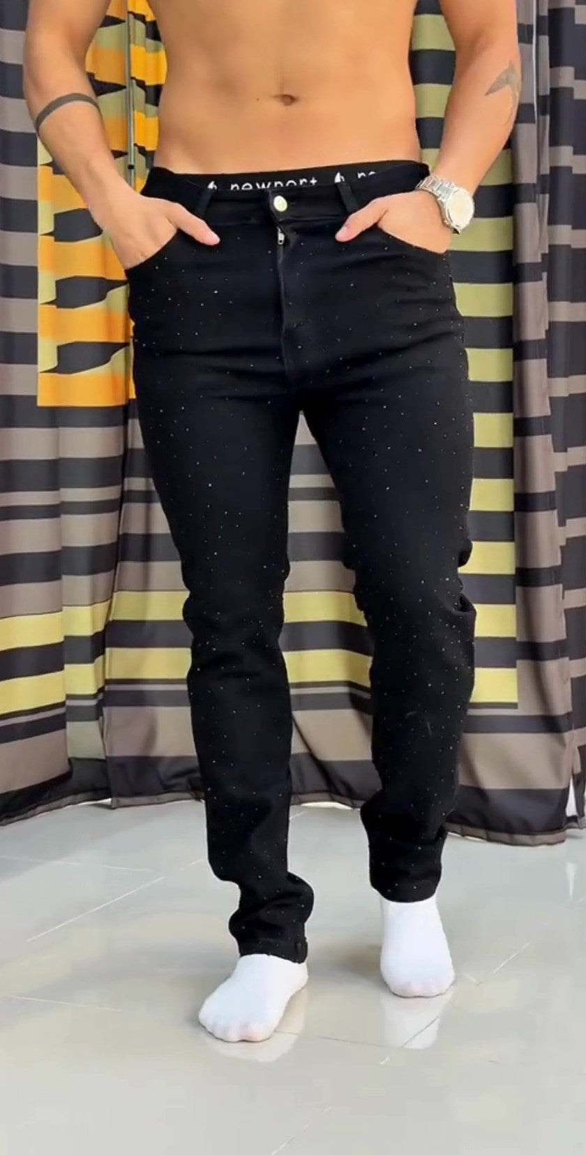 CALÇA ALL BLACK SKINNY STRASS ✨