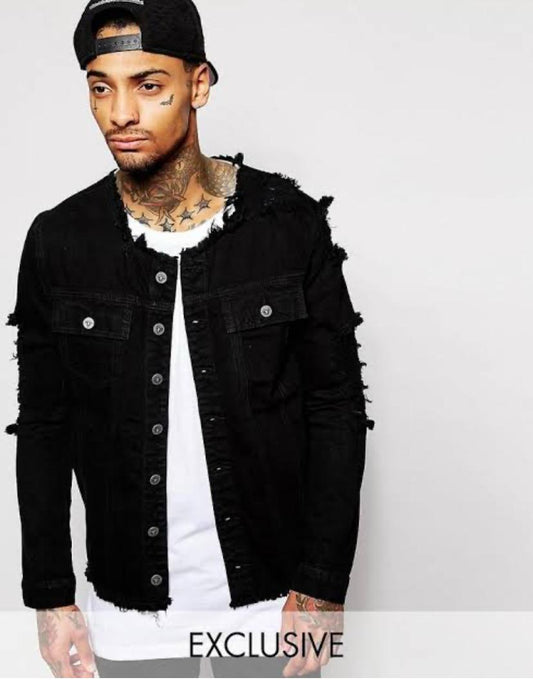 JAQUETA JEANS ALL BLACK DESTRÓYED