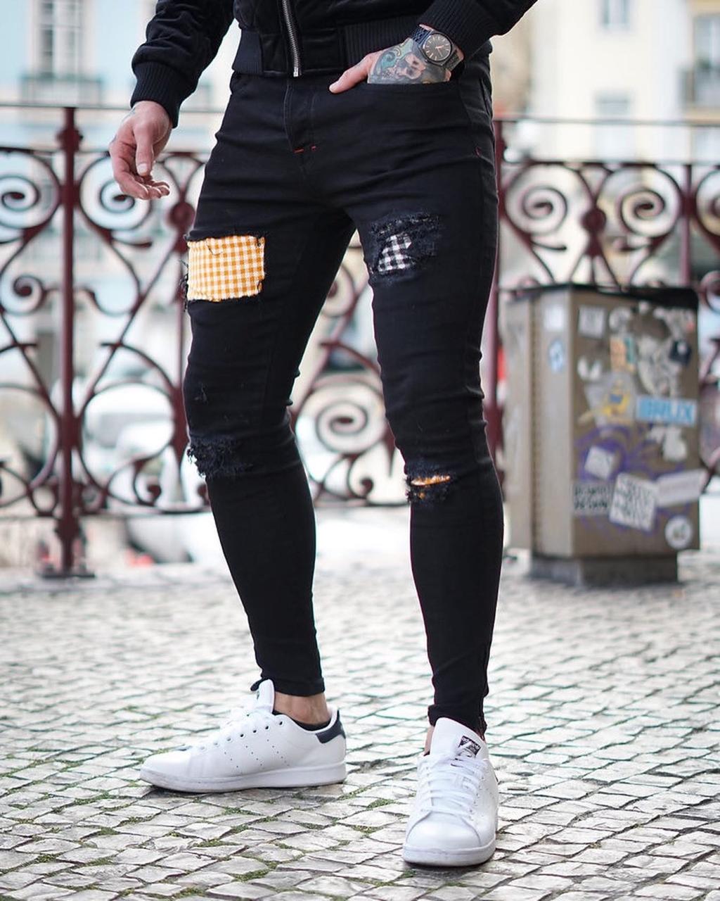 CALÇA BLACK SKINNY C/ SOBREPOSIÇÃO XADREZ