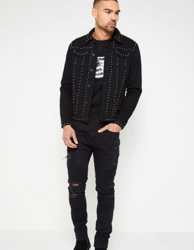 JAQUETA JEANS ALL BLACK C/ SPAIKE