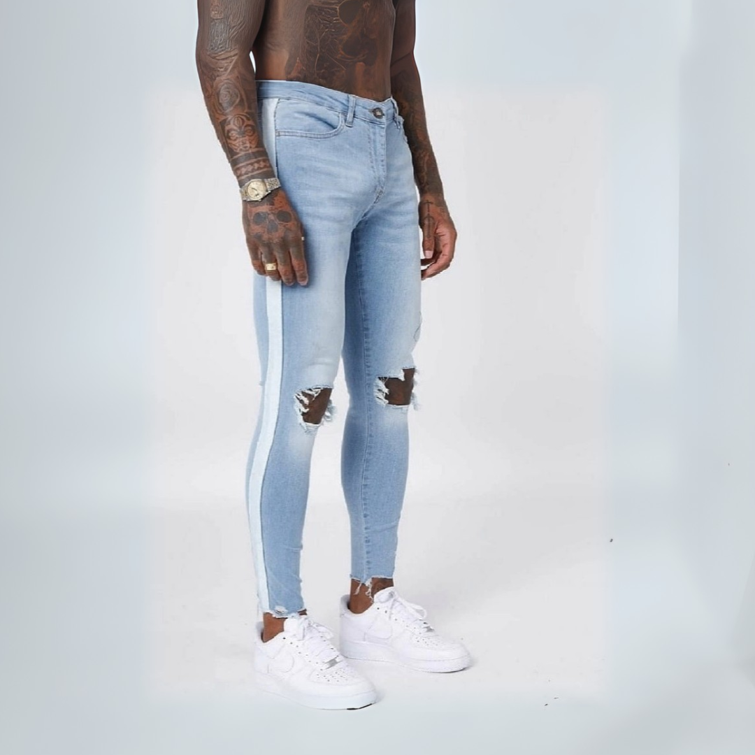 CALÇA JEANS CLARA DESTRÓYED JOELHO E BARRA