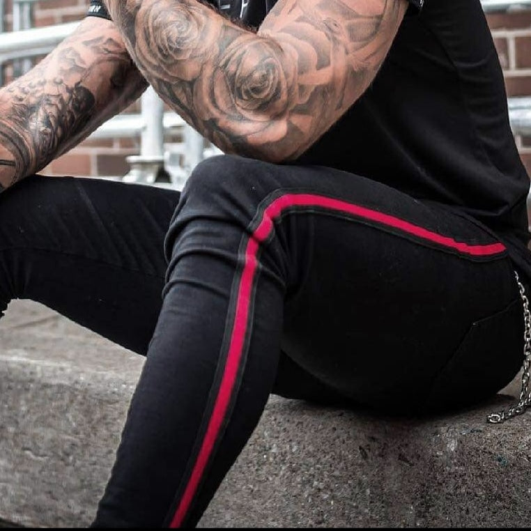 CALÇA JEANS BLACK RED C/ CORRENTE ⛓