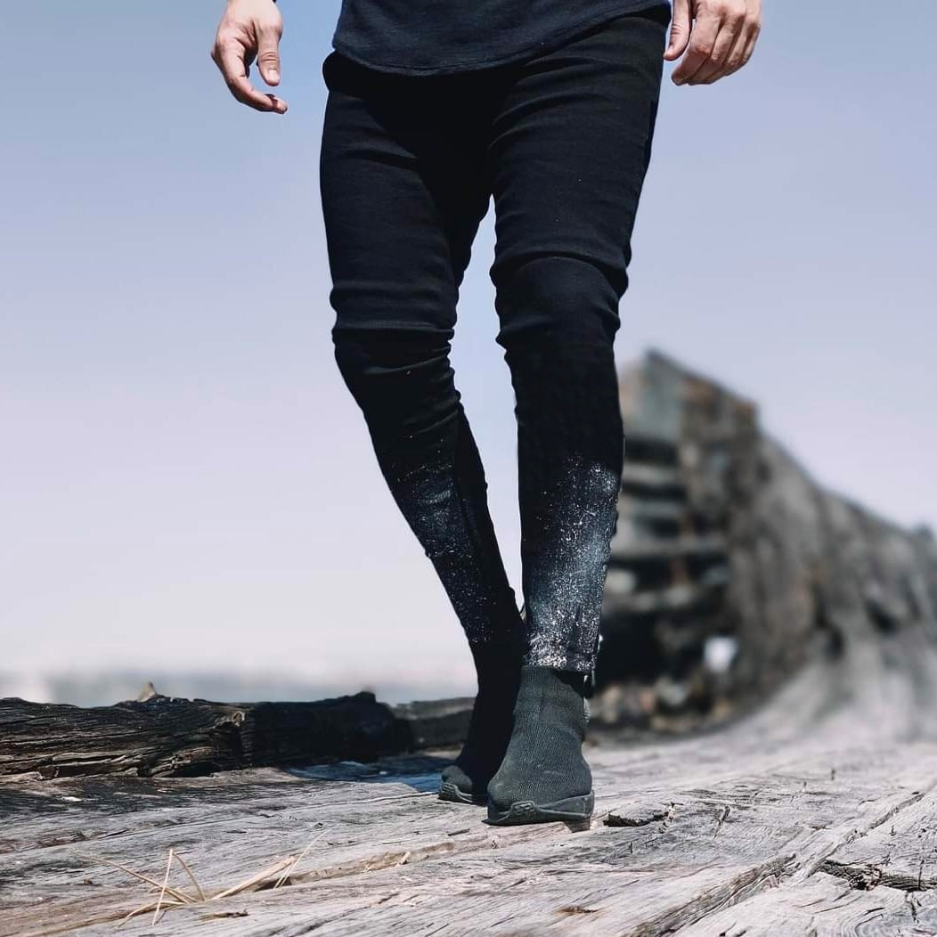 CALÇA JEANS BLACK SPLASH / PIGMENTADA