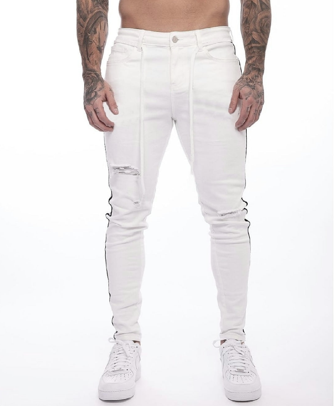 CALÇA BRANCA SKINNY LISTRA PRETA LATERAL / CORDÃO NO CÓS