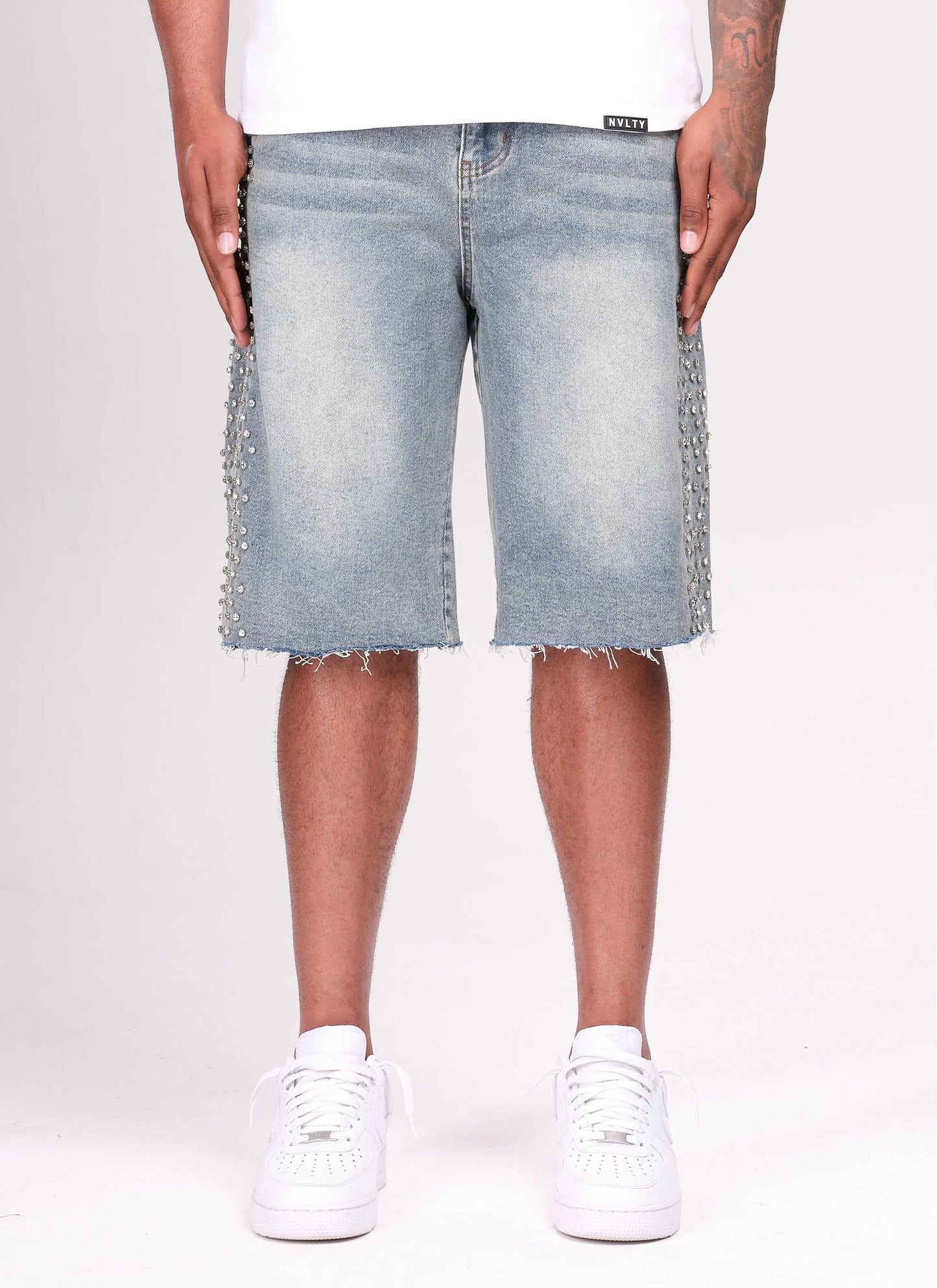 BERMUDA OVER JEANS STRASS LATERAIS ✨