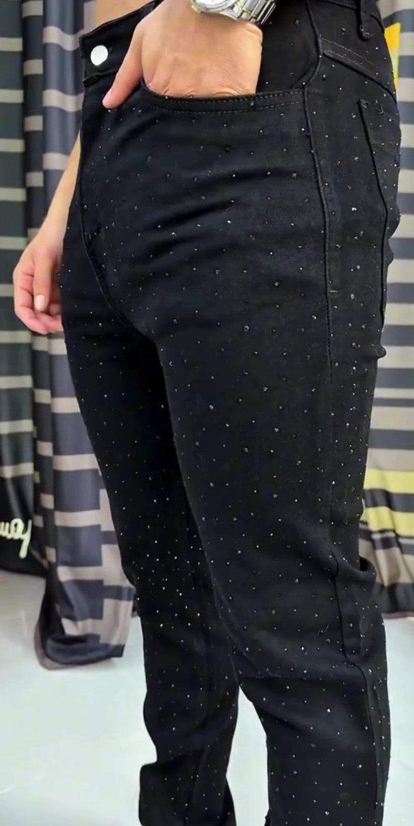 CALÇA ALL BLACK SKINNY STRASS ✨