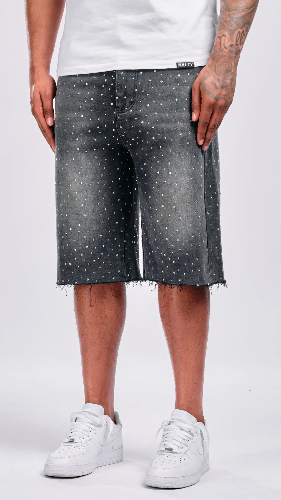 BERMUDA OVER CINZA JEANS STRASS ✨