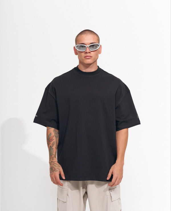 CAMISETA OVERSIZED ALL BLACK