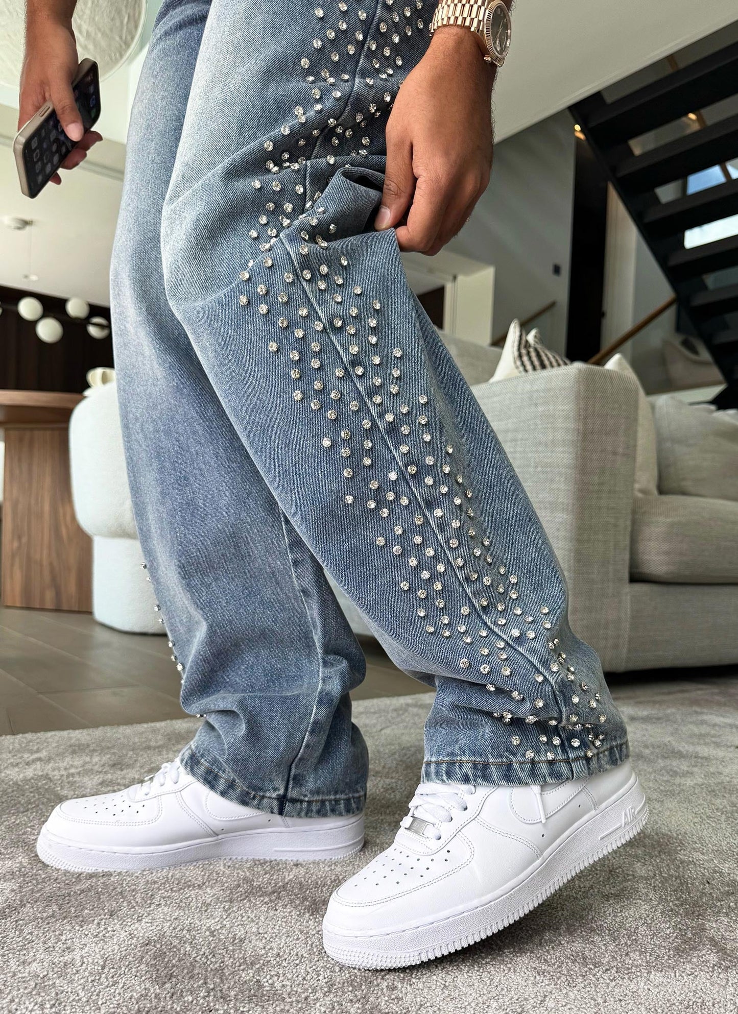 CALÇA JEANS BAGGY STRASS LATERAIS ✨