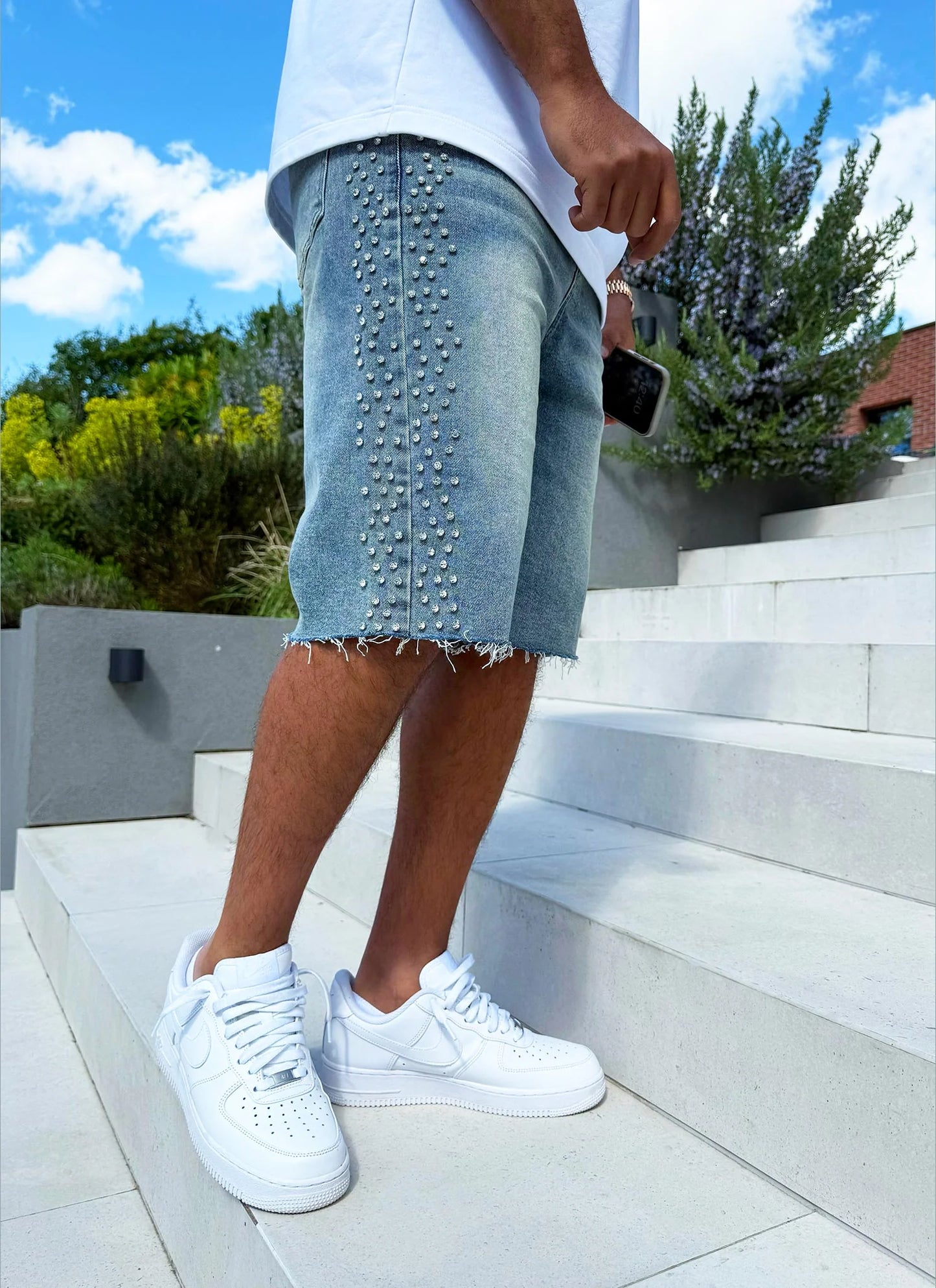 BERMUDA OVER JEANS STRASS LATERAIS ✨