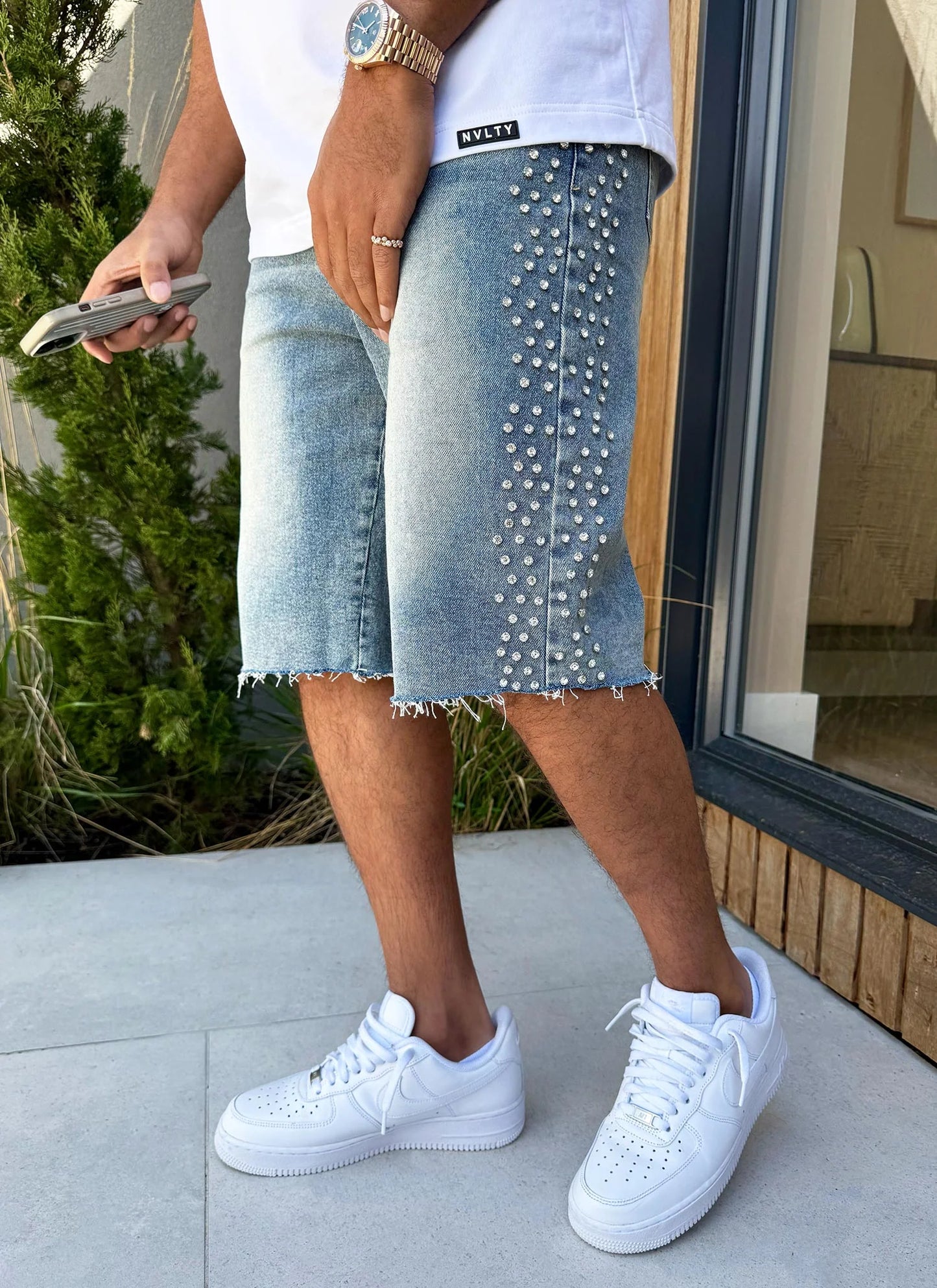 BERMUDA OVER JEANS STRASS LATERAIS ✨