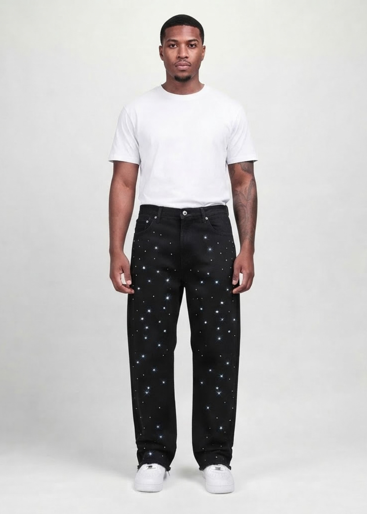 CALÇA BAGGY STRASS C/ BARRA DESFIADA