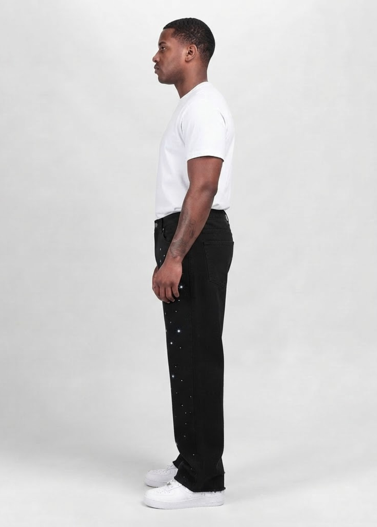 CALÇA BAGGY STRASS C/ BARRA DESFIADA