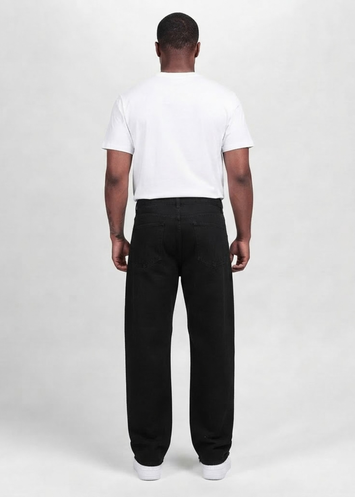 CALÇA BAGGY STRASS C/ BARRA DESFIADA