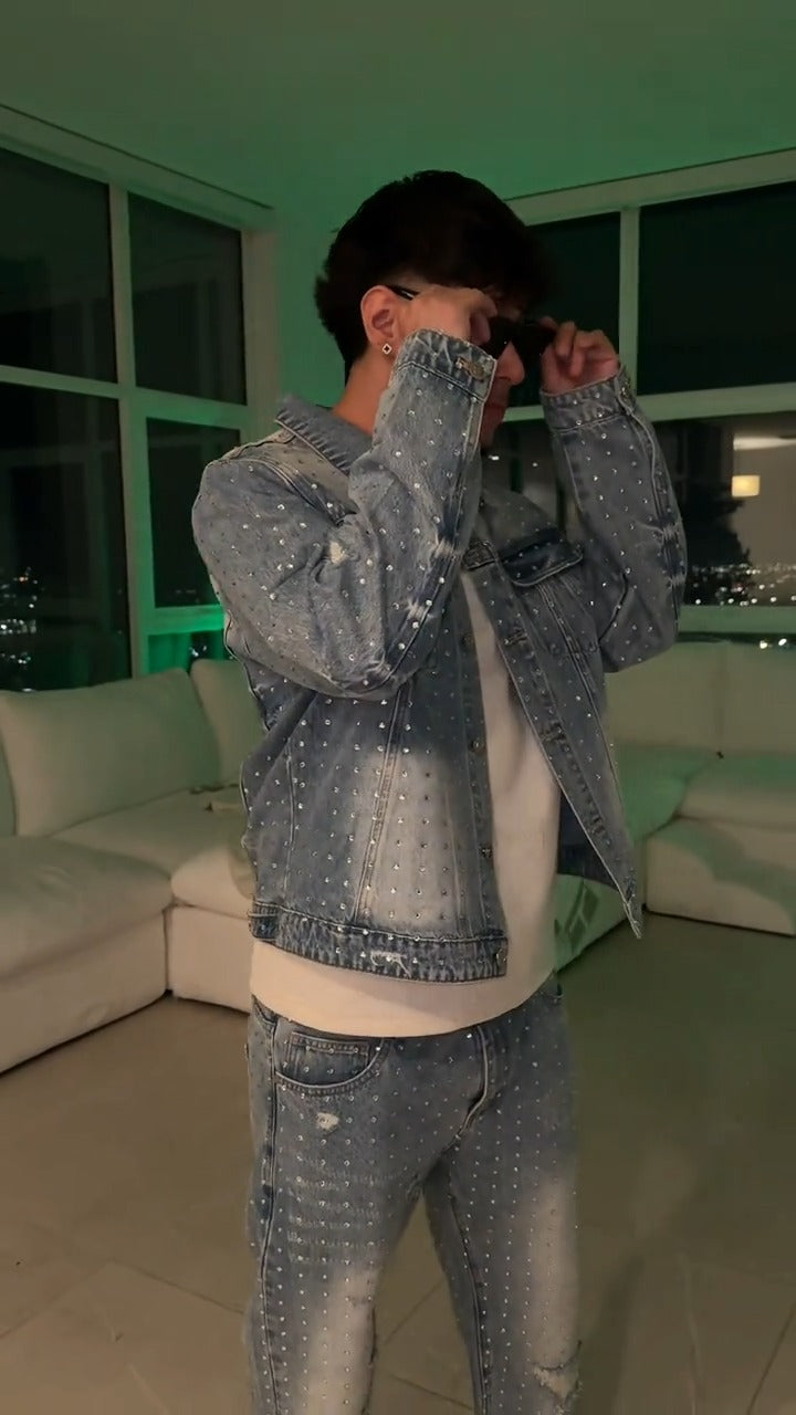 JAQUETA JEANS STRASS ✨