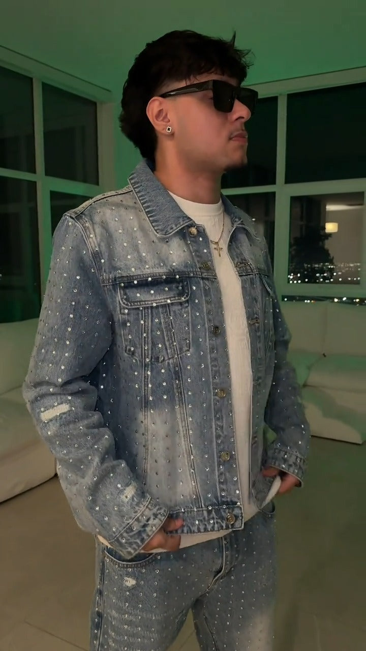 JAQUETA JEANS STRASS ✨