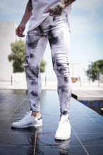Carregar imagem no visualizador da galeria, CALÇA BRANCA SKINNY SPLASH BLACK AND WHITE
