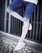 Carregar imagem no visualizador da galeria, CALÇA JEANS BLUE SPLASH PIGMENTADA
