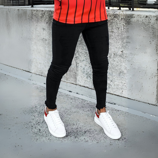 CALÇA JEANS SKINNY ALL BLACK DESTRÓYED NA BARRA