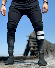 Carregar imagem no visualizador da galeria, CALÇA JEANS BLACK SPLASH 2 FAIXAS BRANCA
