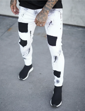 Carregar imagem no visualizador da galeria, CALÇA BRANCA SKINNY PIGMENTADA C/ SOBREPOSIÇÃO
